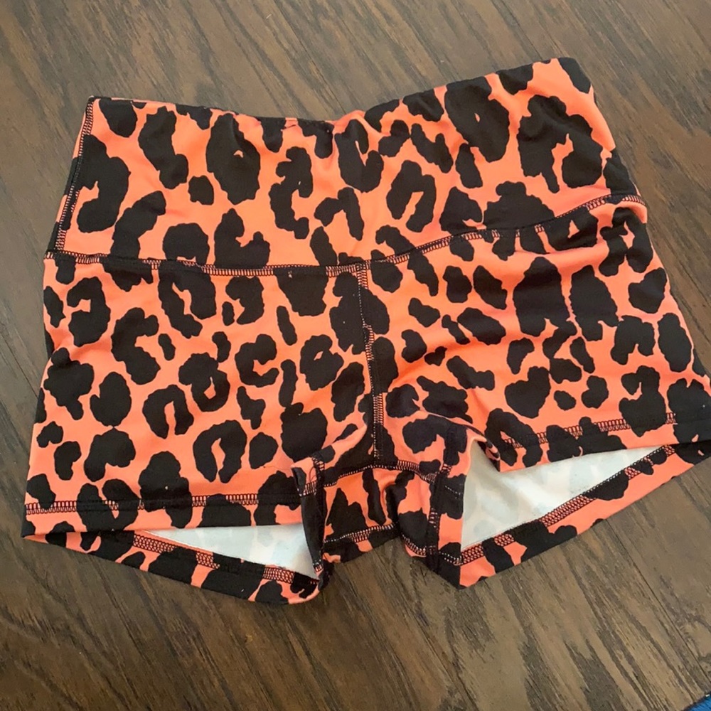 Fleo Shorts